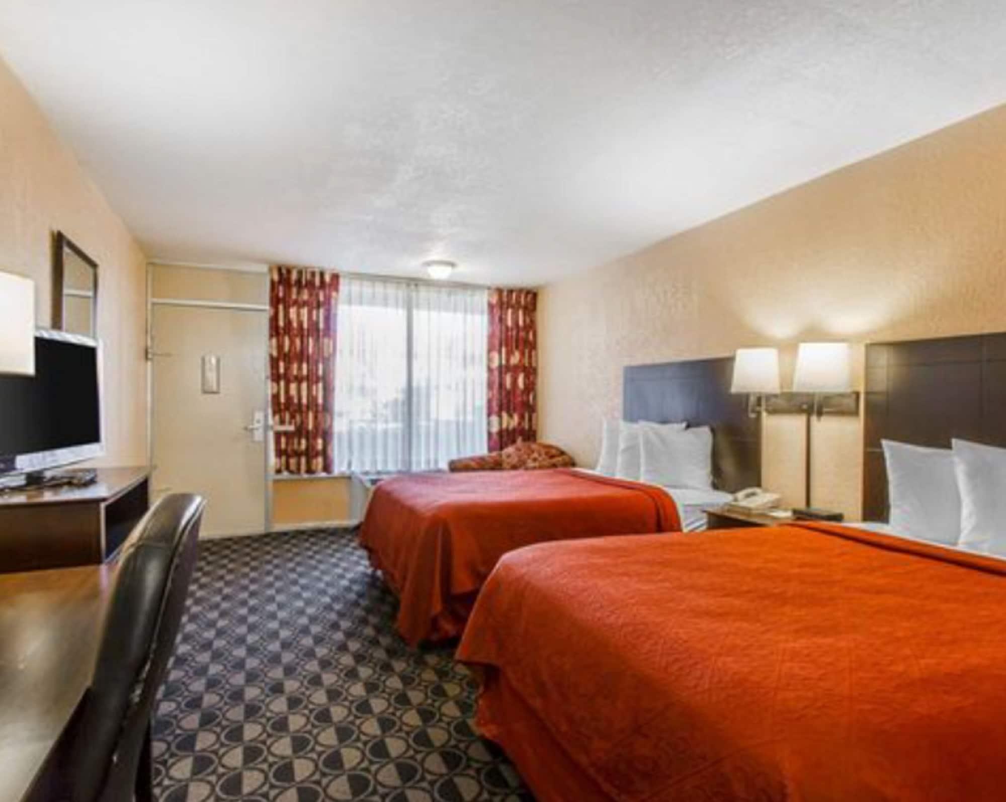 Quality Inn Ada Near University Εξωτερικό φωτογραφία