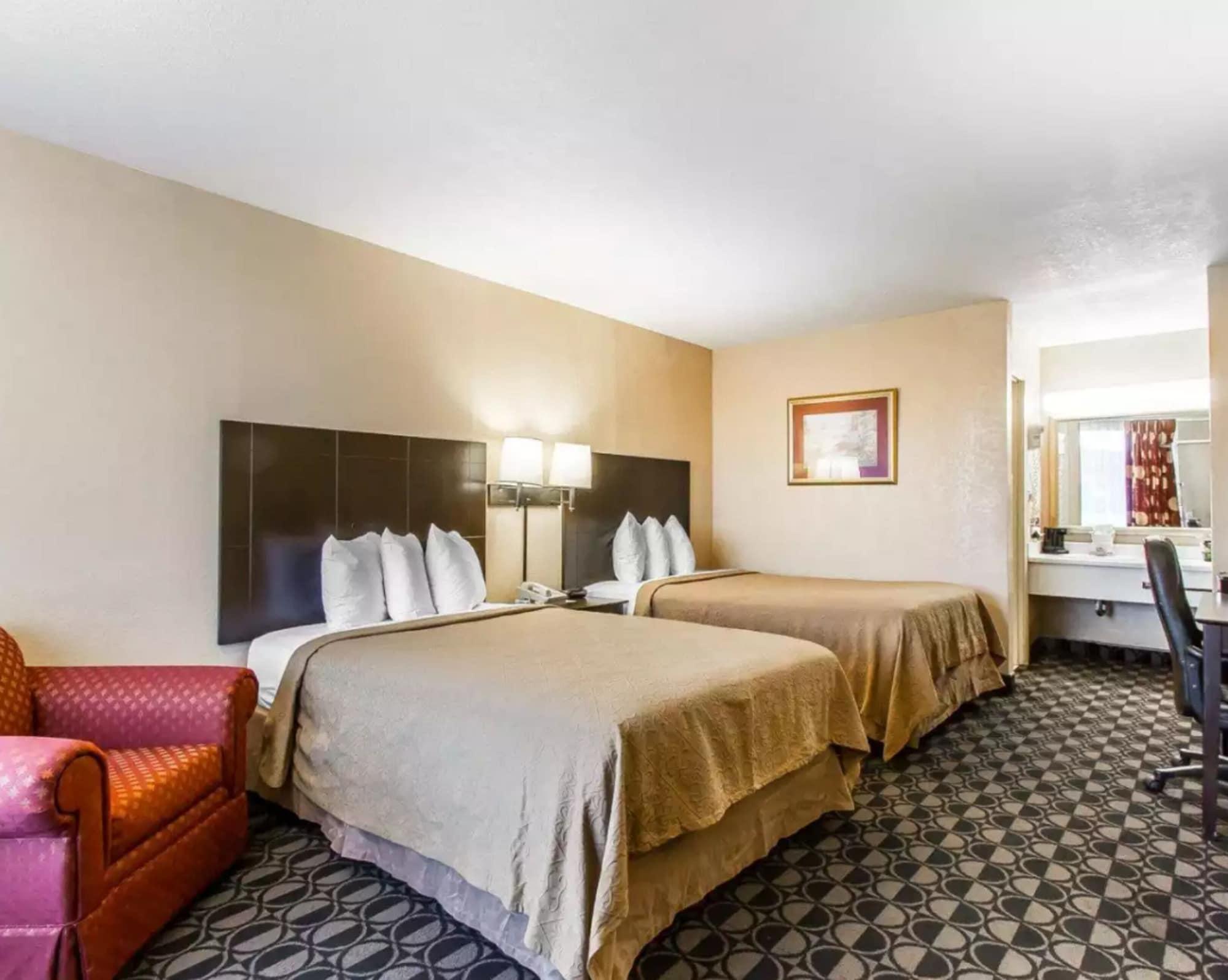 Quality Inn Ada Near University Εξωτερικό φωτογραφία