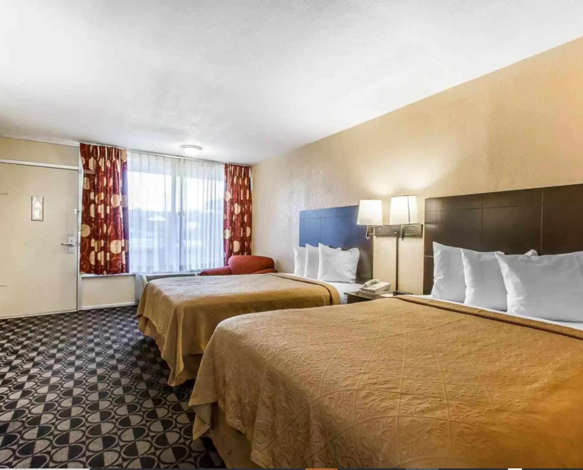 Quality Inn Ada Near University Εξωτερικό φωτογραφία