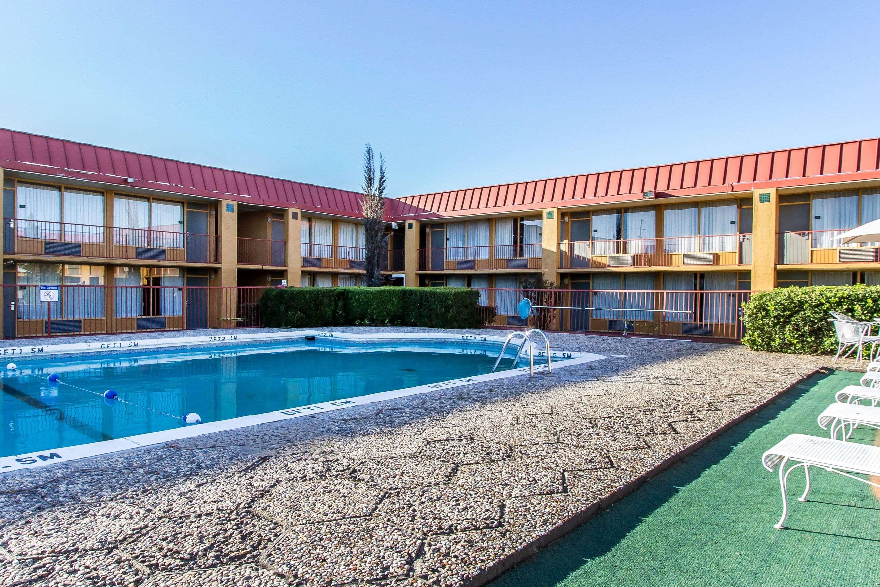 Quality Inn Ada Near University Εξωτερικό φωτογραφία